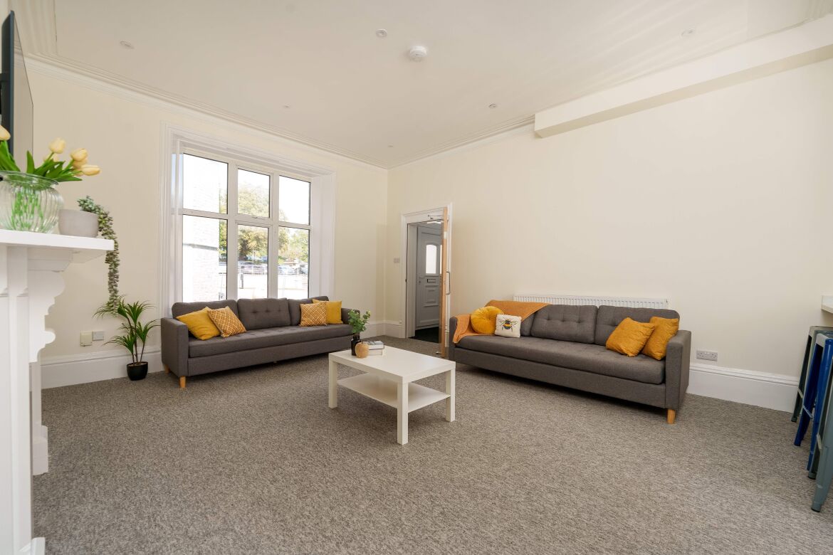 9 Wellesley Road Image 1